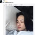舒淇晒闭眼睡觉床照露倦容 网友大赞：睡美人！