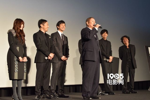 《mozu剧场版》东京首映 北野武毒舌调侃西岛秀俊