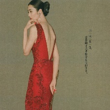 劉雯穿古裝登雜志嫵媚動(dòng)人 透視裝玩性感秀美背