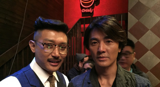 强巴才丹与郑伊健合拍微电影 耳朵成关注焦点