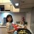 萌娃夏天動手做早餐 炒蛋姿勢專業(yè)被封小廚娘