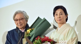 山田洋次導(dǎo)演新片東京首映 吉永小百合激動(dòng)飆淚