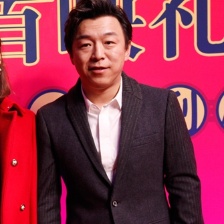 《唐探》紅毯：陳紫函深V秀美胸 黃渤西裝助陣