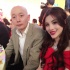 葛天与周润发刘嘉玲合影 口唇妩媚秀香肩性感妖娆