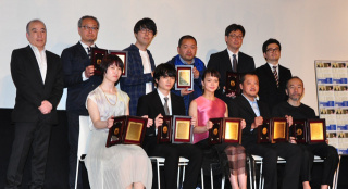 日本電影專業(yè)大獎頒獎 染谷將太前田敦子等出席