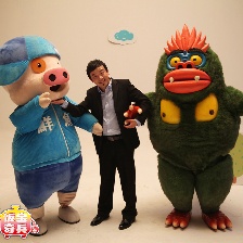 麥兜與大潘成立“好尷尬”組合 密謀“大動(dòng)作”
