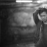 鄧超曝《從你的全世界路過》片場照 暴雨中濕身