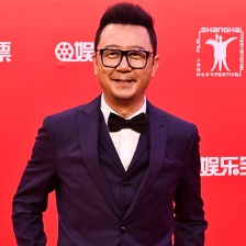 上屆上影節(jié)最佳男主郭濤亮相 西裝革履風(fēng)度翩翩
