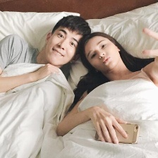 李川李海娜秀"最萌身高差" 拍《怨灵2》火花不断