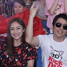 "搖滾藏獒"鄭鈞劉蕓來成都 Jagger是片中貓王原型