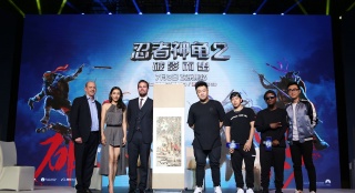 《忍者神龟2》在京举行首映 众主创赴内地宣传