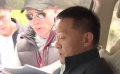 探班《别让妈妈流泪》剧组 车内拍戏难度大