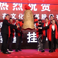 自在传媒曝片单 岳云鹏袁姗姗拍《疯岳撬佳人》
