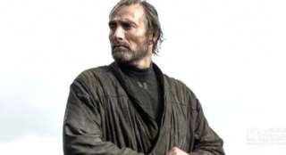 《俠盜一號(hào)》曝女主角父親造型 由米科爾森出演