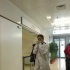 王珞丹現(xiàn)身醫(yī)院搶救室 疑似正為新戲開拍做準備