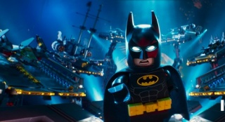 《乐高蝙蝠侠》新剧照 帅气蝙蝠侠拥有多款蝙蝠车
