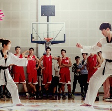 11月票房厮杀战 《最萌身高差》笑果担当成清流