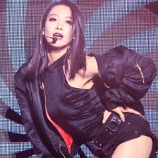 宋茜飞行员夹克配长靴 热舞双十一晚会性感开场