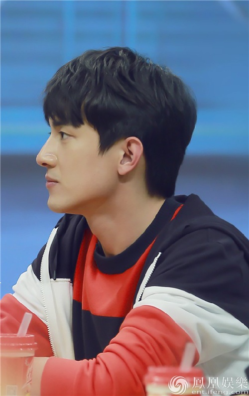 《拜托了衣橱》林更新的秋裤有故事 现口红粉