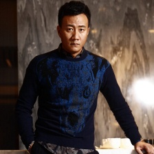 胡军拍写真沧桑硬汉显温柔 霸道总裁秒变温情暖男
