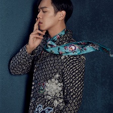 張若昀精致復(fù)古大片曝光 另類"花美男"獨(dú)具型格