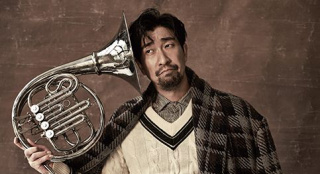 王千源：演喜劇就是把自己喜劇化的部分放大夸張