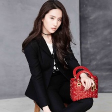 劉亦菲帥氣新寫真曝光 身穿西裝優(yōu)雅干練攻氣足