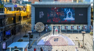 《美女与野兽》将映 特展北京三里屯太古里揭幕