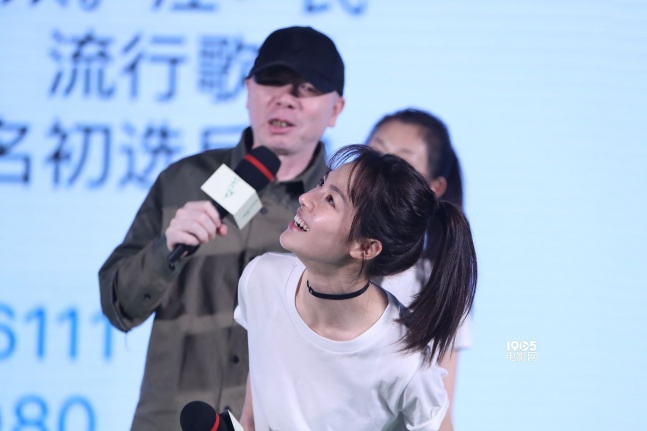 面会,导演冯小刚携六位"新冯女郎"苗苗,钟楚曦,杨采钰,李晓峰,王可如