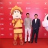 《阿唐奇遇》剧组出席上影节 茶宠“复活”抢镜