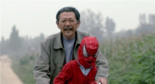佳片|《孙子从美国来》：当中国老农民遇上美国小“拖油瓶”