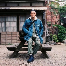 余文乐最新街拍大片曝光 示范秋冬型男叠穿时尚