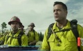 《勇往直前》聚焦美国消防英雄 法鲨新片演神探