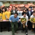《兄弟，别闹！》昆明路演 高晓攀突破极限吃虫