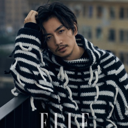 质感十足！陈晓携狗拍大片 百变风格散发迷人魅力