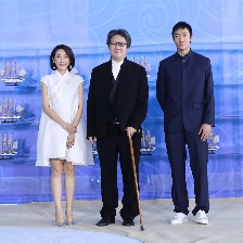 導演徐浩峰攜《刀背藏身》劇組亮相絲路電影節(jié)