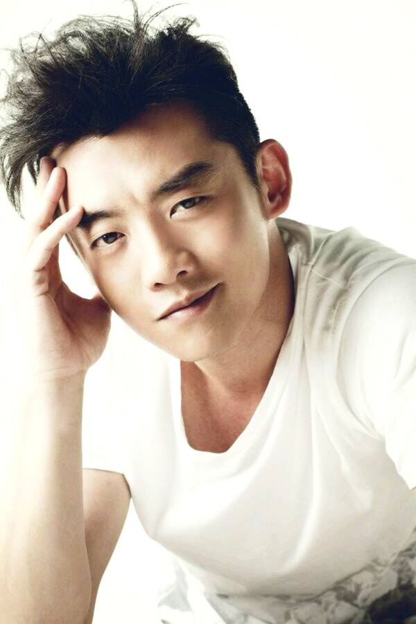 郑恺获邀参与央视春晚 正紧密排练小品中