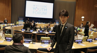 王源出席联合国青年论坛 精神焕发展中国青年风采