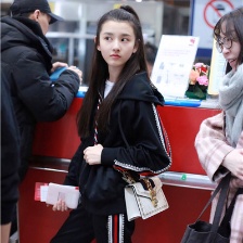 宋祖兒機(jī)場變身運(yùn)動(dòng)少女 半扎馬尾少女感滿屏