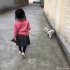 孫儷曬小花遛狗背影萌照 妹妹和哥哥爭(zhēng)風(fēng)吃醋