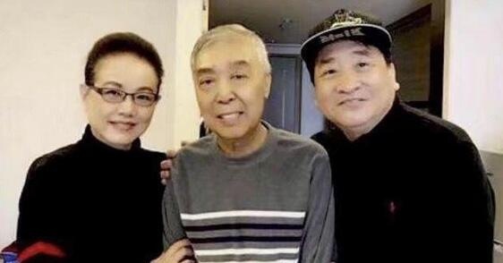 郭德纲赴上海探望师胜杰:怹精神矍铄状态很好 - 吕梁