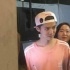网友上海偶遇鹿晗学舞 有颜又努力的粉色小哥哥