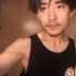 易烊千璽凌晨曬蓄胡照 面容憔悴“五三”的鍋