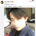 絕版！易烊千璽高中畢業(yè)照 中分發(fā)型“滿面愁容”