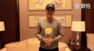 賈乃亮久未露面為好友新店打call 身形略顯消瘦