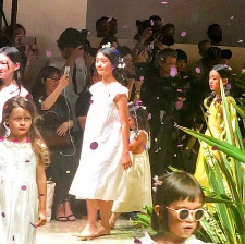星二代同臺(tái)走秀！ 黃磊李亞鵬佟大為給女兒們點(diǎn)贊