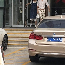 網(wǎng)友偶遇張歆藝醫(yī)院做產(chǎn)檢 袁弘全程悉心陪同
