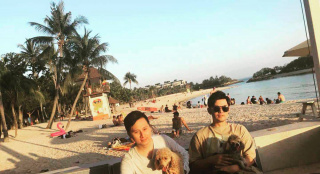 網(wǎng)友新加坡偶遇周杰倫昆凌 逛街吃美食享二人世界