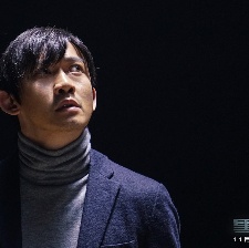 《黑暗迷宫》曝预告 “乾隆帝”聂远深陷死循环