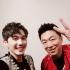 白宇晒与黄渤比耶合照 获本尊翻牌称赞搞笑互动